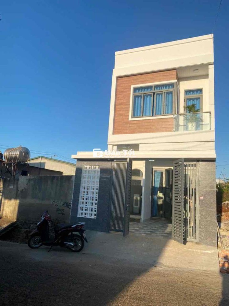 BÁN NHÀ MÊ ĐƯỜNG A - THÔN 6 - CƯ ÊBUR
