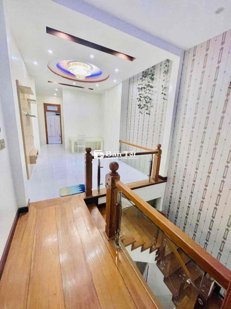 ✨ Cho Thuê Nhà 2 Tầng Mặt Tiền Đường Nguyễn Hoàng, Đoạn Sầm Uất