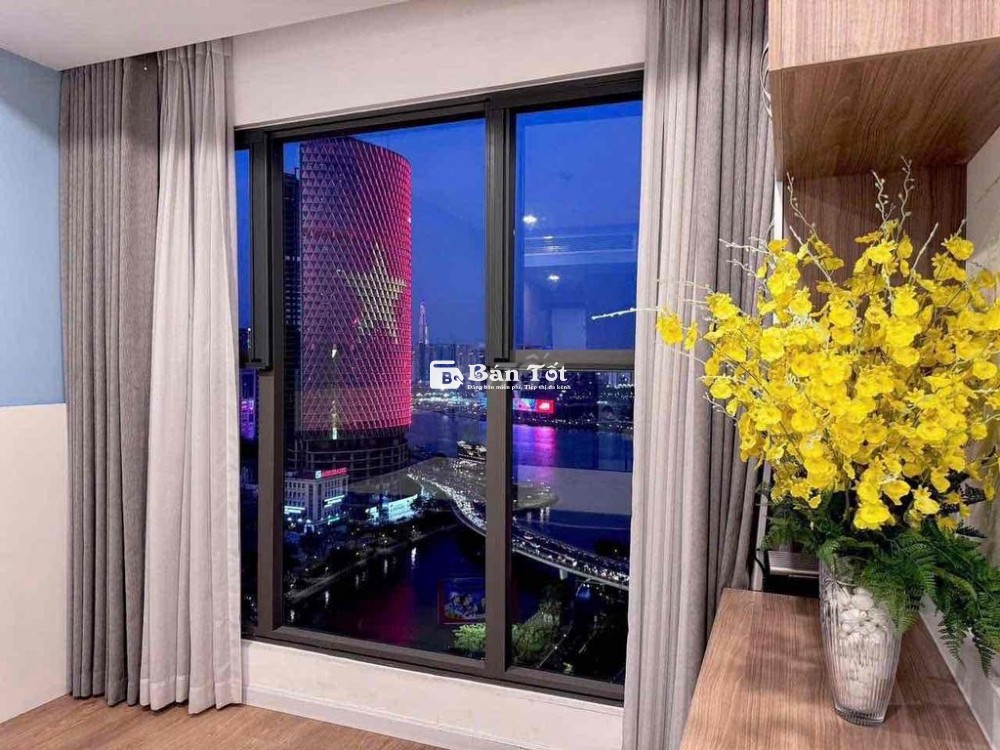 Cần Cho Thuê Căn Hộ 2PN - 2WC - 88m2 - Saigon Royal Quận 4