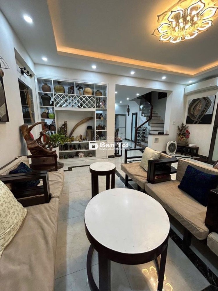 🛍️ NHÀ ĐẸP NGUYỄN TRÃI – TRUNG TÂM MUA SẮM – 44M², 4 TẦNG, GIÁ TỐT