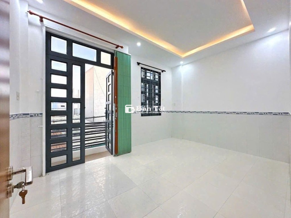 Chính chủ bán nhà mặt tiền Hoàng Phan Thái 80m2 giá 910tr sổ riêng