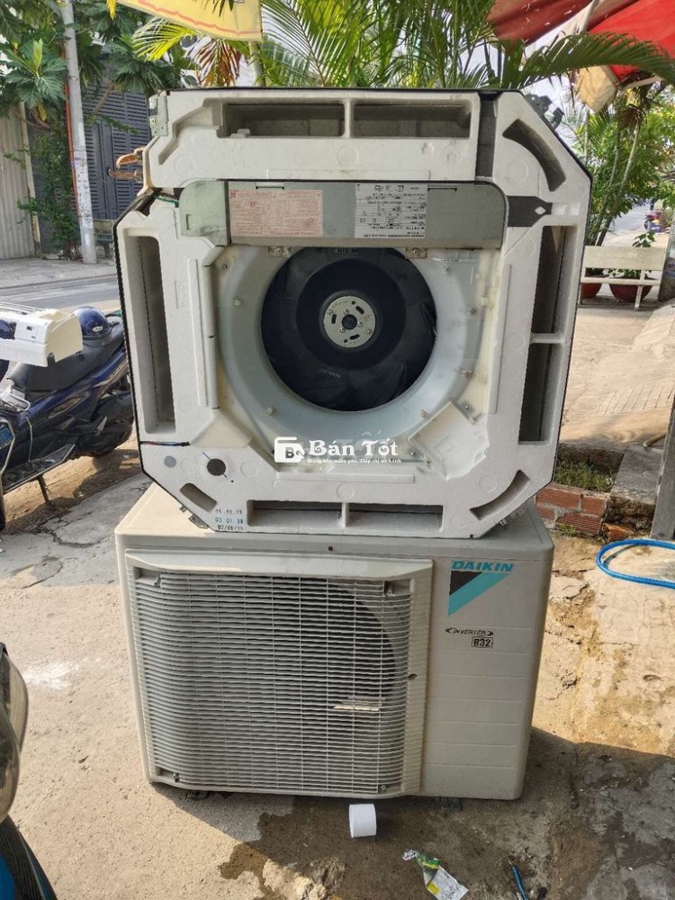 Thanh lý máy lạnh âm trần 4hp inverter điện 220w