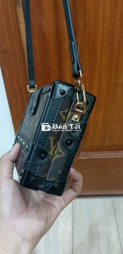 TÚI L.V HÀNG HONGKONG XACH TAY DA THẬT XỊN LÓT DA