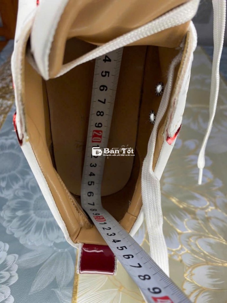 ĐÔI GIÀY ĐẾ ĐỎ NỔI TIẾNG TG SIZE 41.5