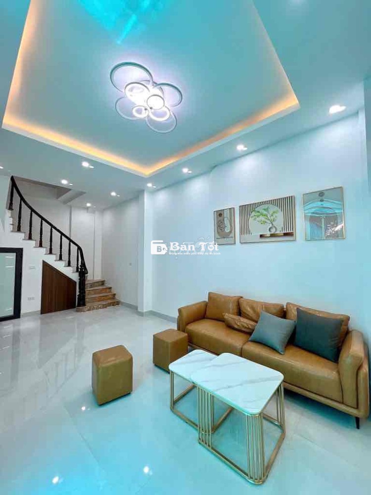 Bán nhà Xuân La 48m2 nhà đẹp thoáng oto đỗ cửa nhà tầng 2.19 tỷ