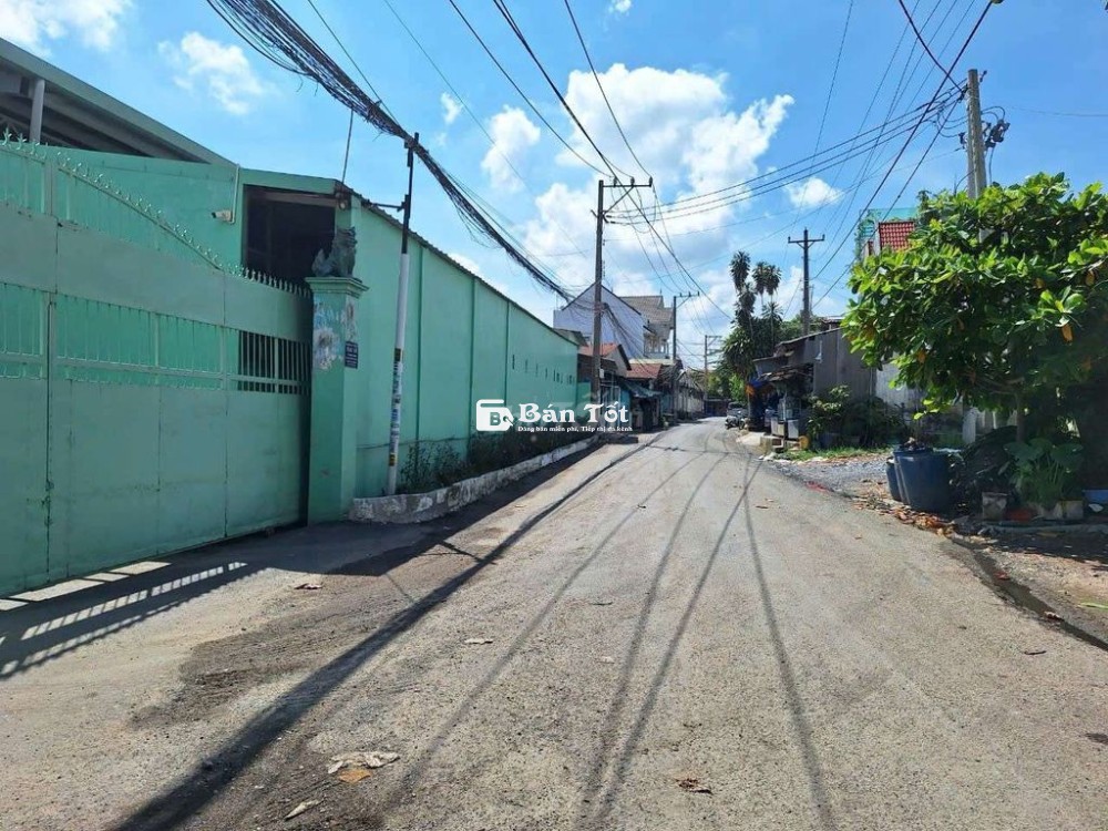 Đất đẹp 2000m ngang 40m gần ngã tư Chiêu Liêu Tp. Dĩ An