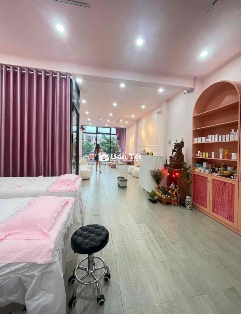 NHÀ NGÔ QUYỀN GẦN CẦU SÔNG HÀN