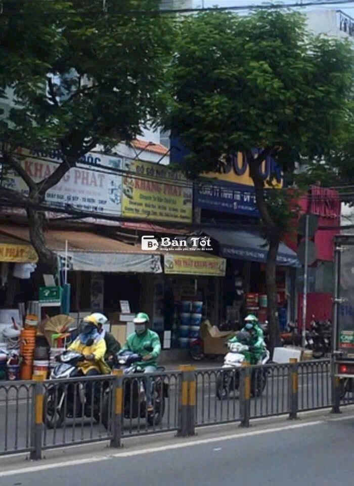 MẶT TIỀN ĐƯỜNG NGUYỄN THỊ THẬP Q7 - KHU VỰC SẦM UẤT VỈA HÈ RỘNG