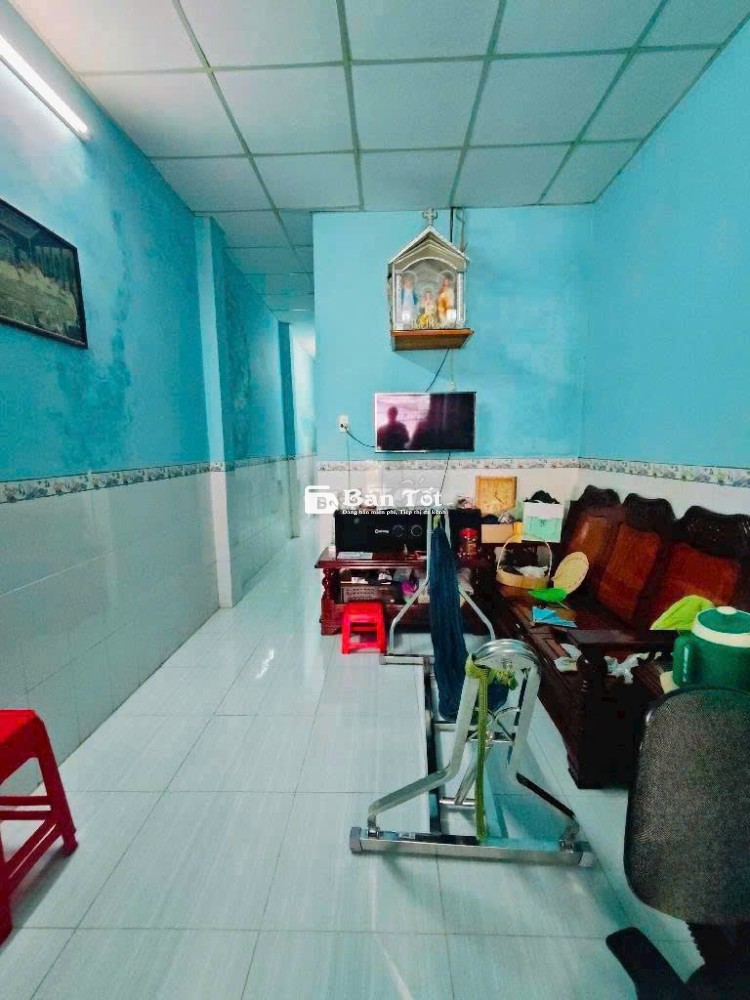 Nhà hẽm xe hơi. Đường 6 Long Phước, Q9,1 trệt 3,1x30, PK,2PN,1WC