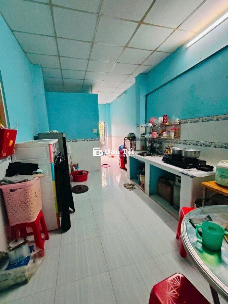 Nhà hẽm xe hơi. Đường 6 Long Phước, Q9,1 trệt 3,1x30, PK,2PN,1WC