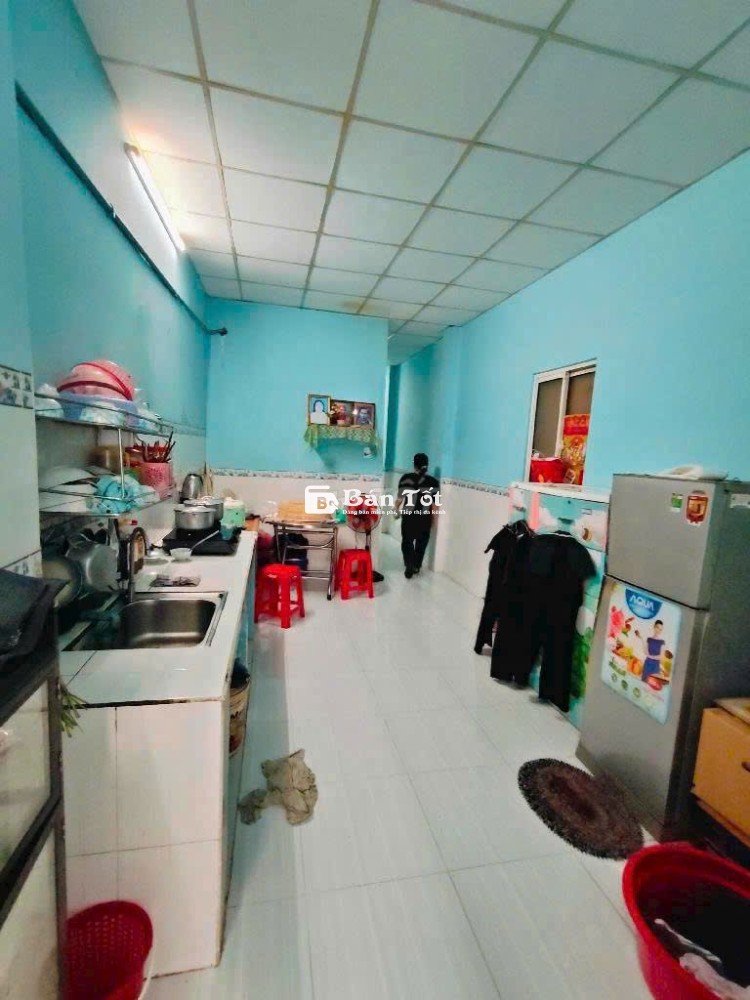 Nhà hẽm xe hơi. Đường 6 Long Phước, Q9,1 trệt 3,1x30, PK,2PN,1WC