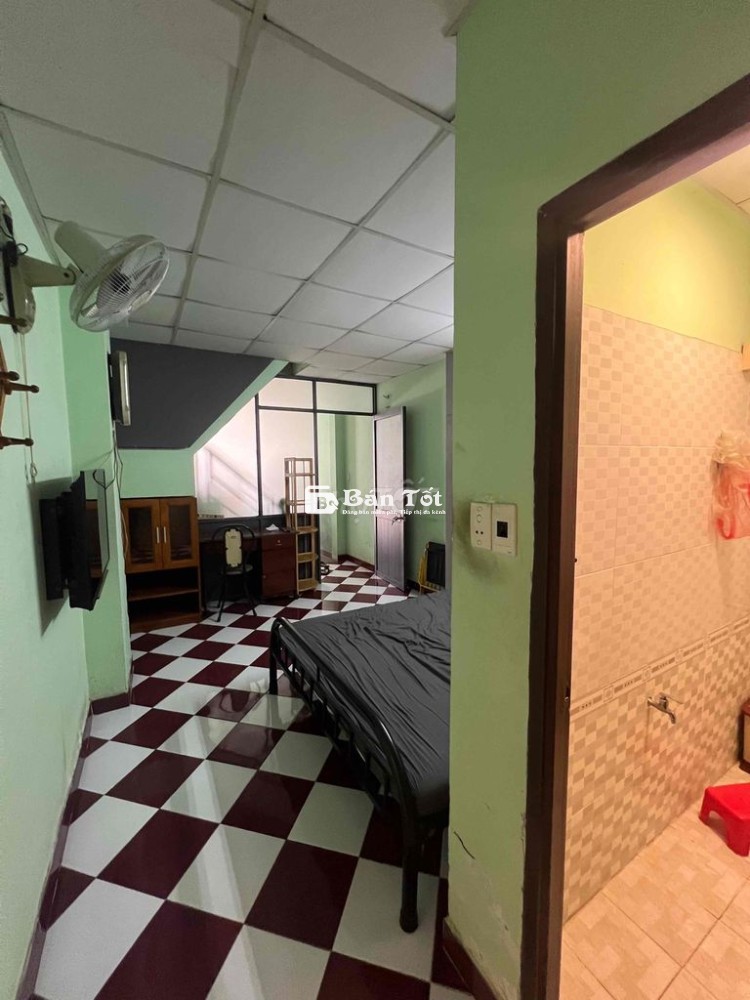 Phòng trọ 18m2 đường Nguyễn Cửu Vân. Chính chủ cho thuê