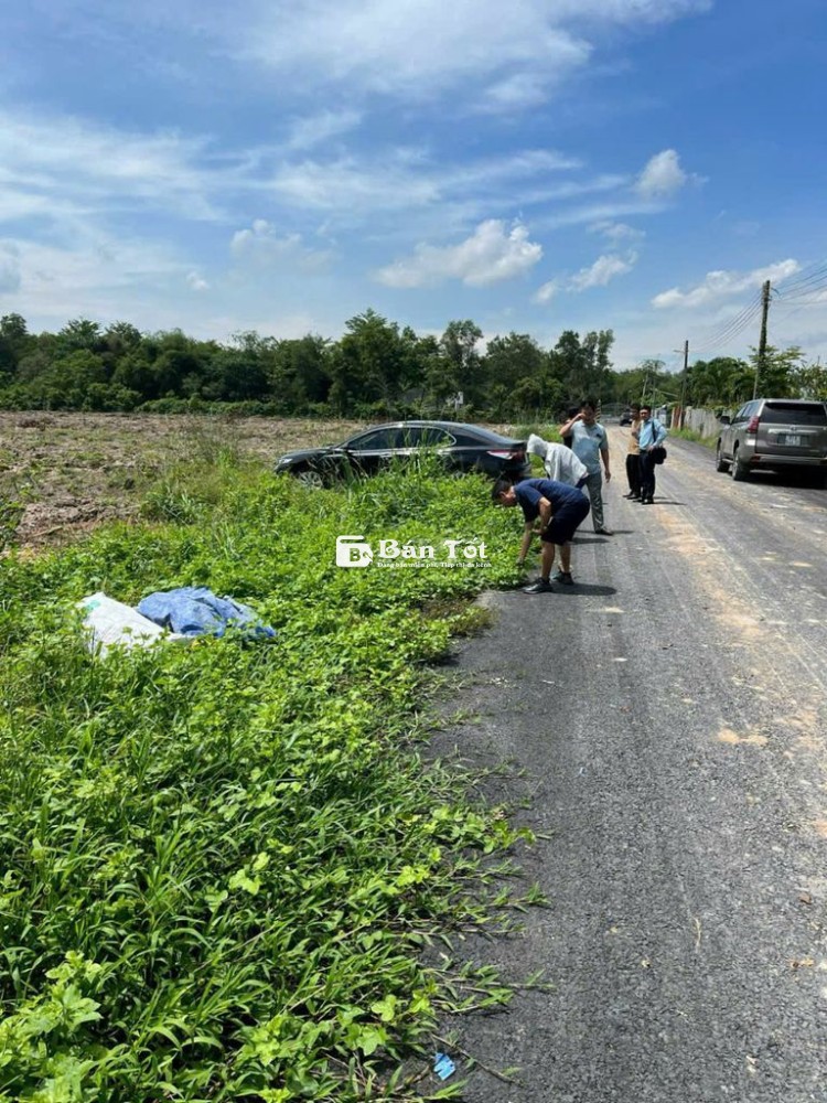 cần bán đất mặt tiền đường Trừ Văn Thố 23,vị trí đắc địa,tiềm năng lớn