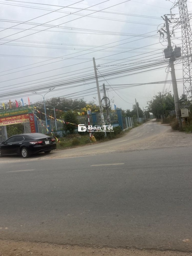 cần bán đất mặt tiền đường Trừ Văn Thố 23,vị trí đắc địa,tiềm năng lớn