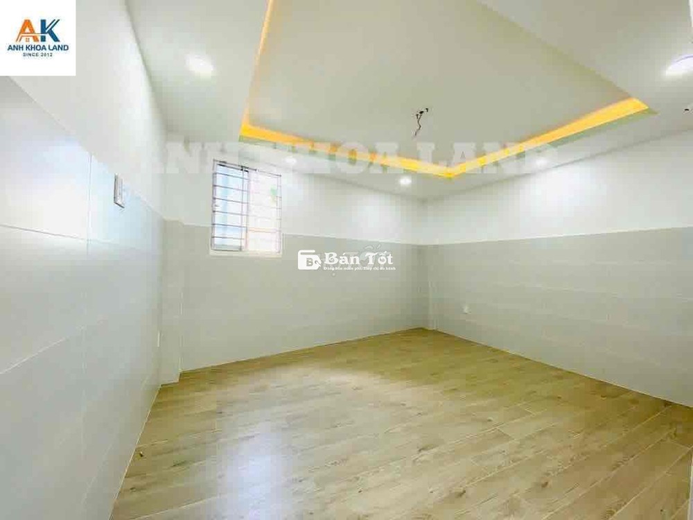 Nhà 3 tầng mới tinh ngay chợ Thủ Đức - 3PN 3WC Dt 55.8M2