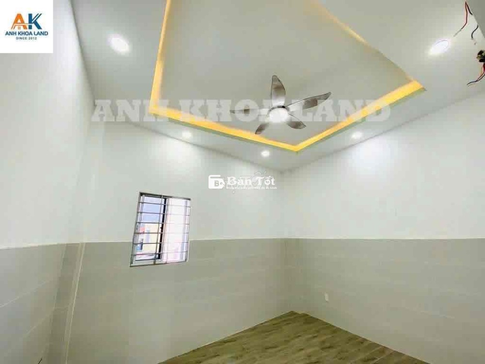 Nhà 3 tầng mới tinh ngay chợ Thủ Đức - 3PN 3WC Dt 55.8M2