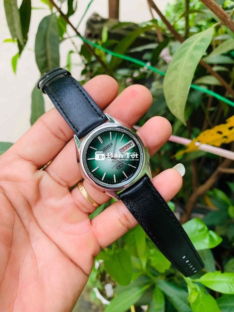 Citizen Nhật pin lai cơ