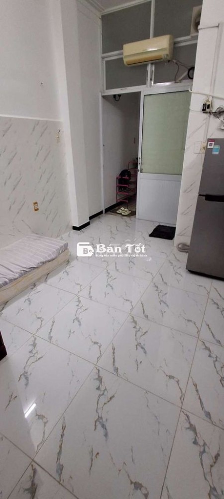 Tìm nữ ở ghép phòng ngay trung tâm Q1
