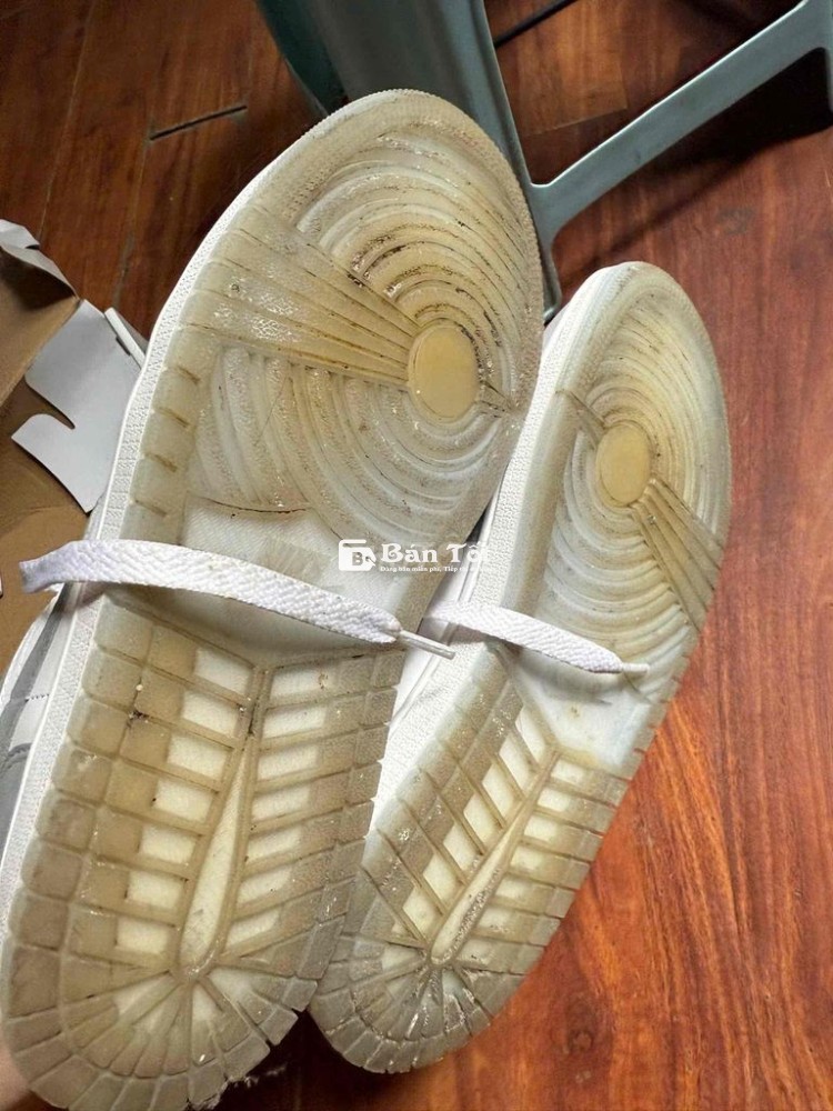 Giày Nike Hàng Aut Bao Check  Mua 3Triệu,Còn Mới