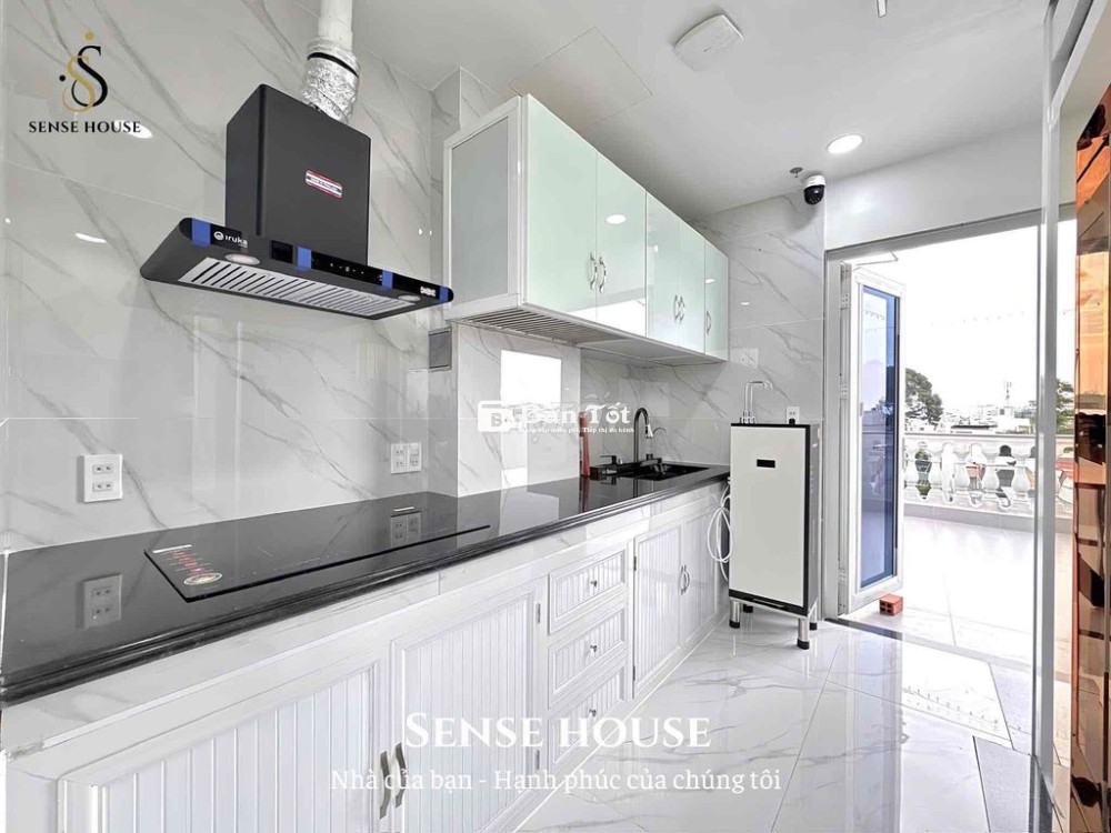 Studio full nội thất mới, bếp riêng, ban công 2 mặt, bao phí ngay Aeon
