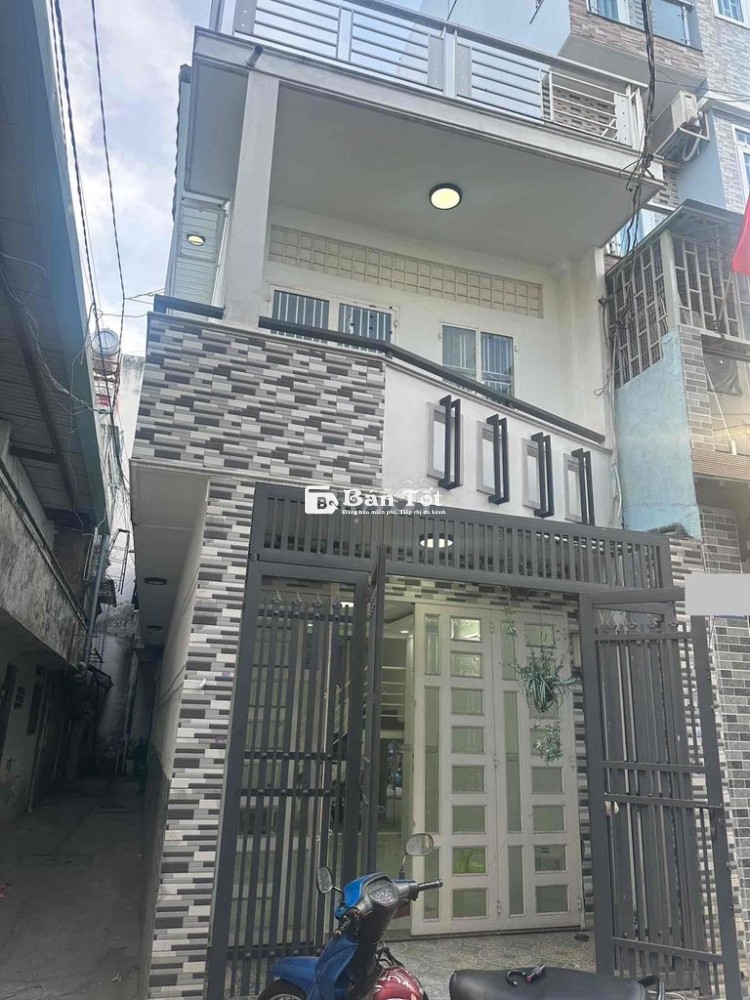 Nhà hẻm xe hơi 6m Kênh tân hoá, cách mt 20m, 35m2, chỉ hơn 5 tỉ