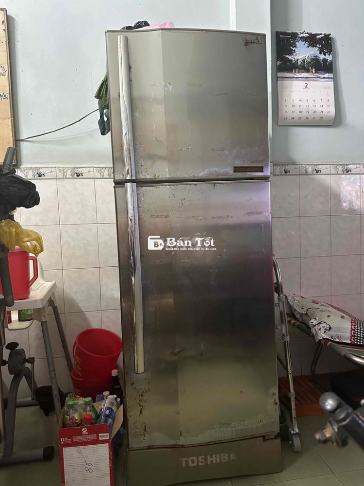 Cần bán tủ lạnh Toshiba GR-M32VUD 260L