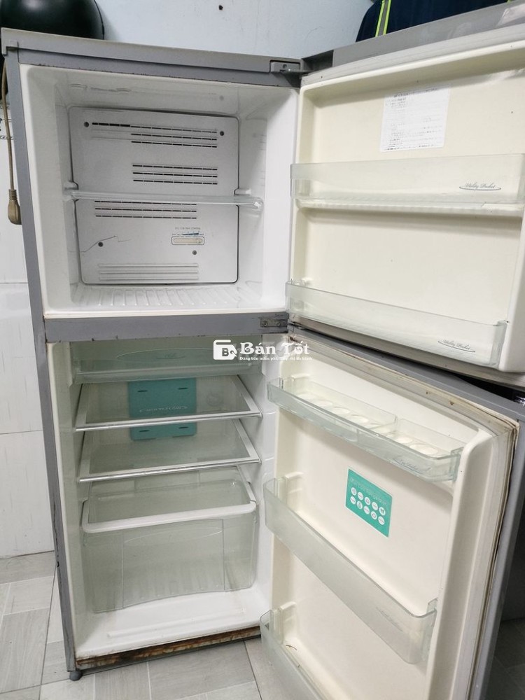 Dư dùng cần bán, tủ lạnh 185 lít, ưu tiên thợ