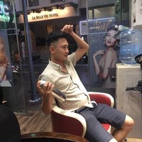 Tùng Văn