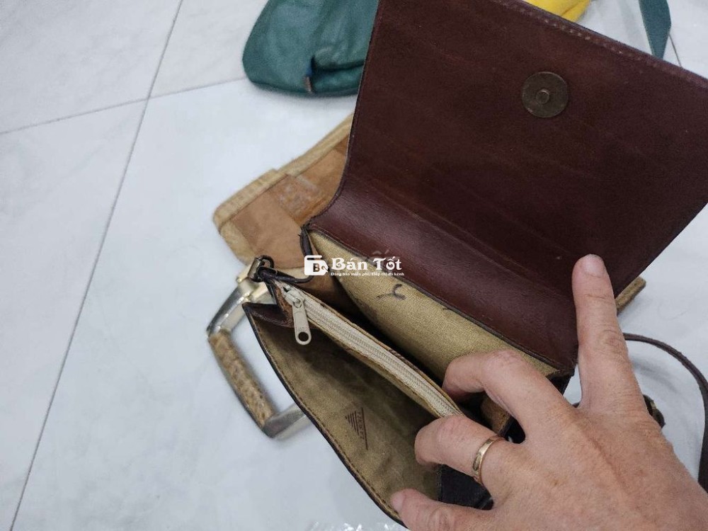 Túi Điện Thoại Con Da Thật - Ai Không Mua Là Tiếc Lắm Đó!  