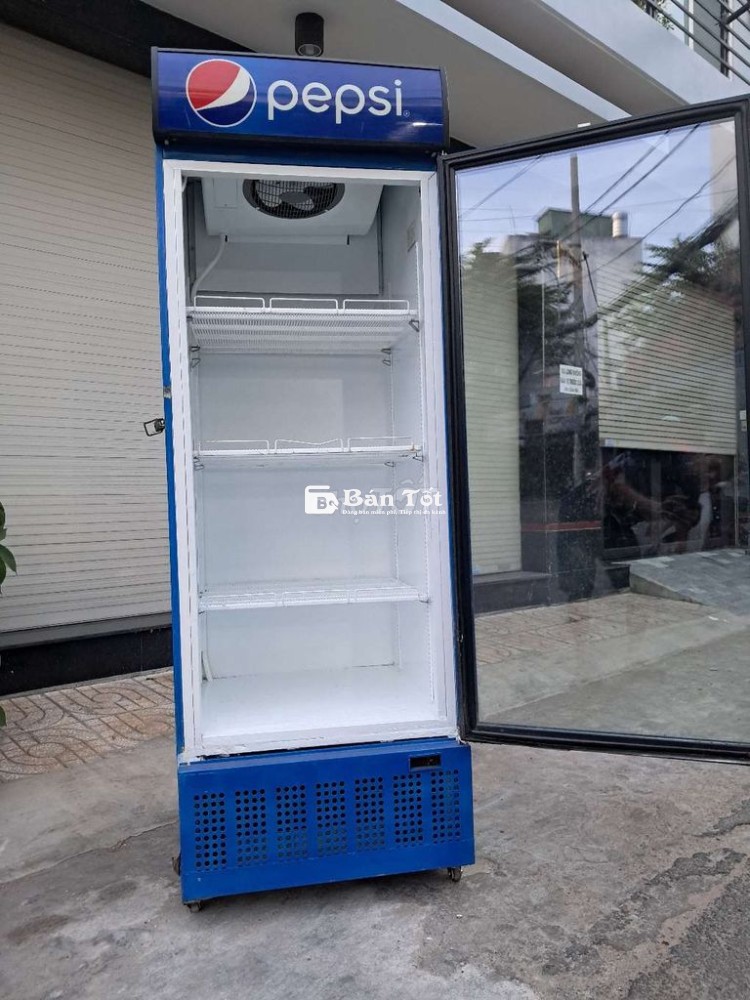 Thanh lý tủ mát hơn 600 lít gần 700 lít