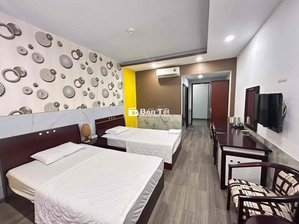 tuyển tạp vụ dọn phòng