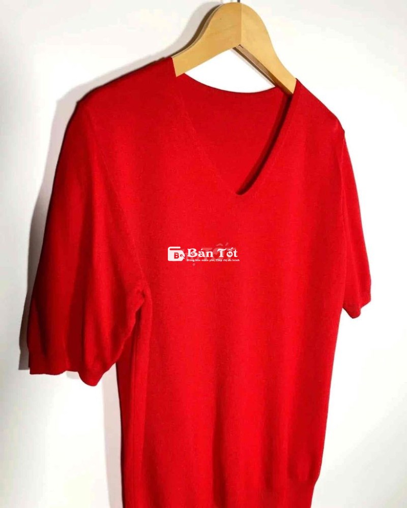 Áo Mongtoghi Hàn Màu Đỏ Size M L