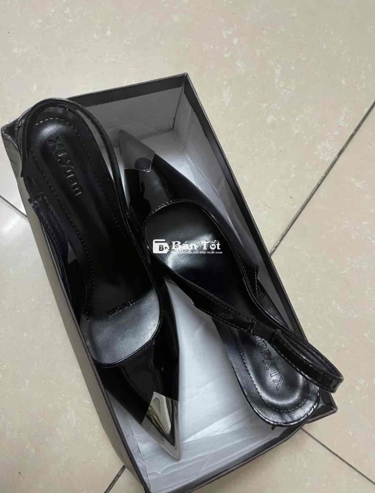 Giày Mới 99% Giày Nữ - Size 36-37