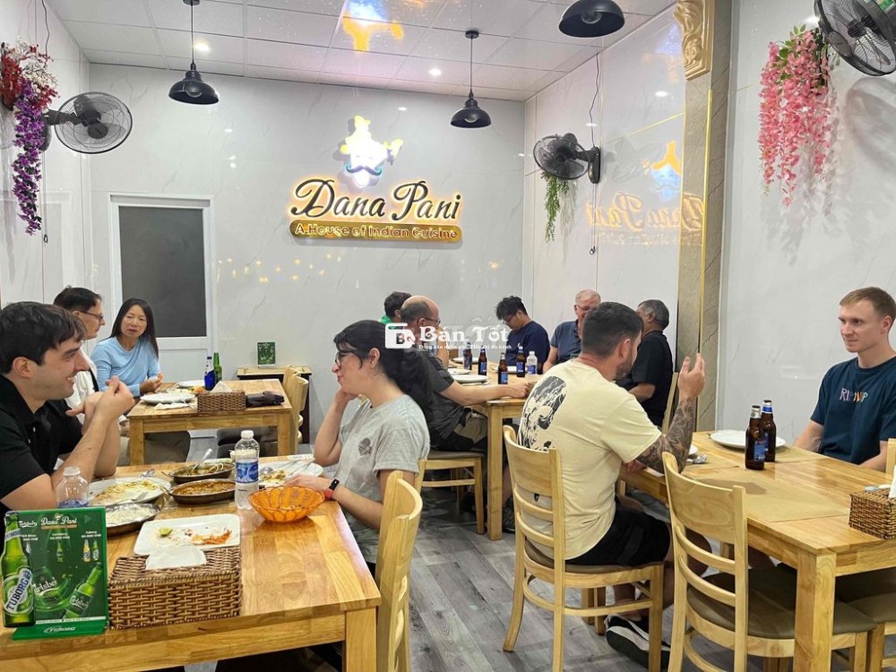 tuyển phục vụ nam nữ vũng tàu