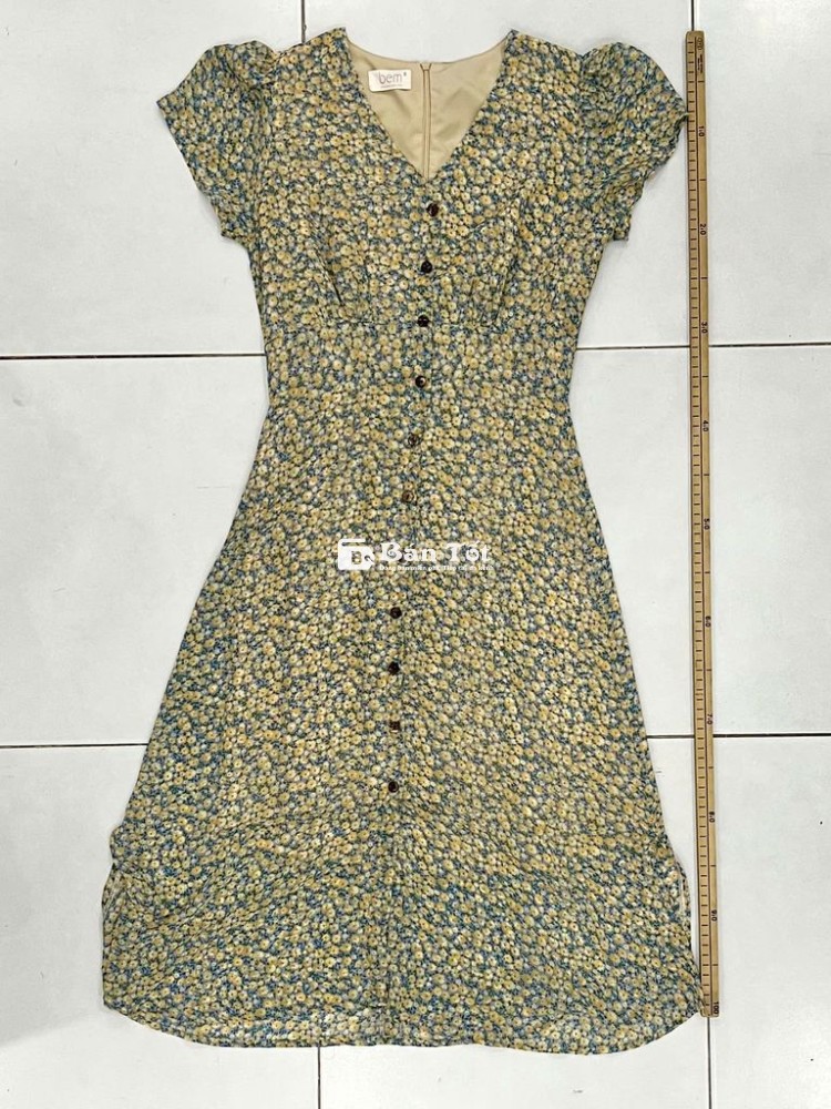 Váy Thời trang Bem hoa nhí, size S, còn mới