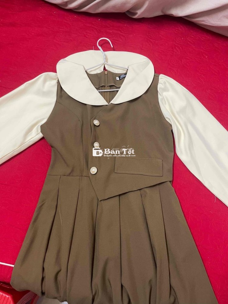 Cần pass lại quần áo nữ (áo, váy) size S