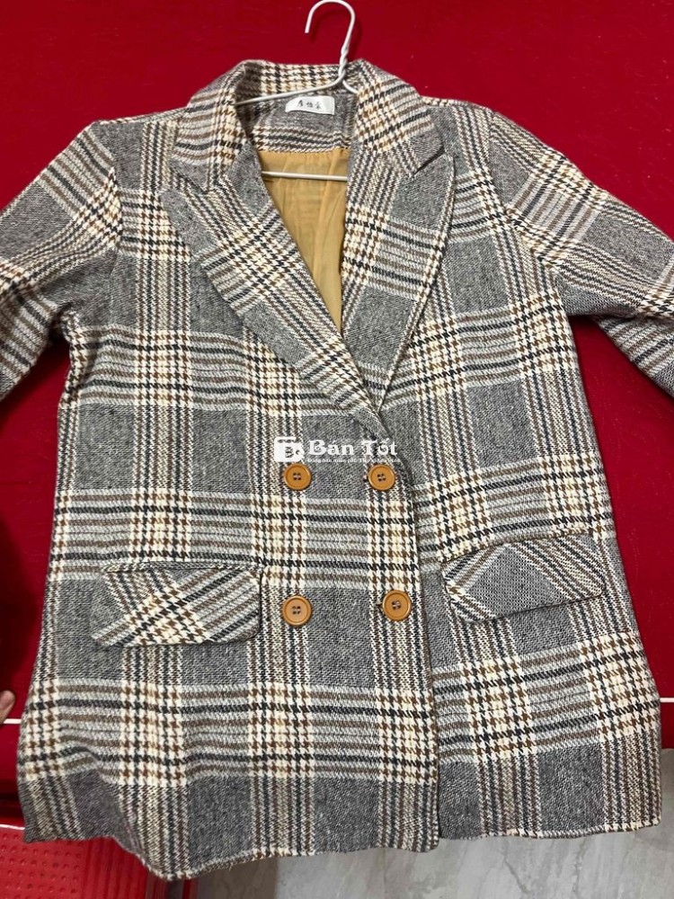 Cần pass lại quần áo nữ (áo, váy) size S