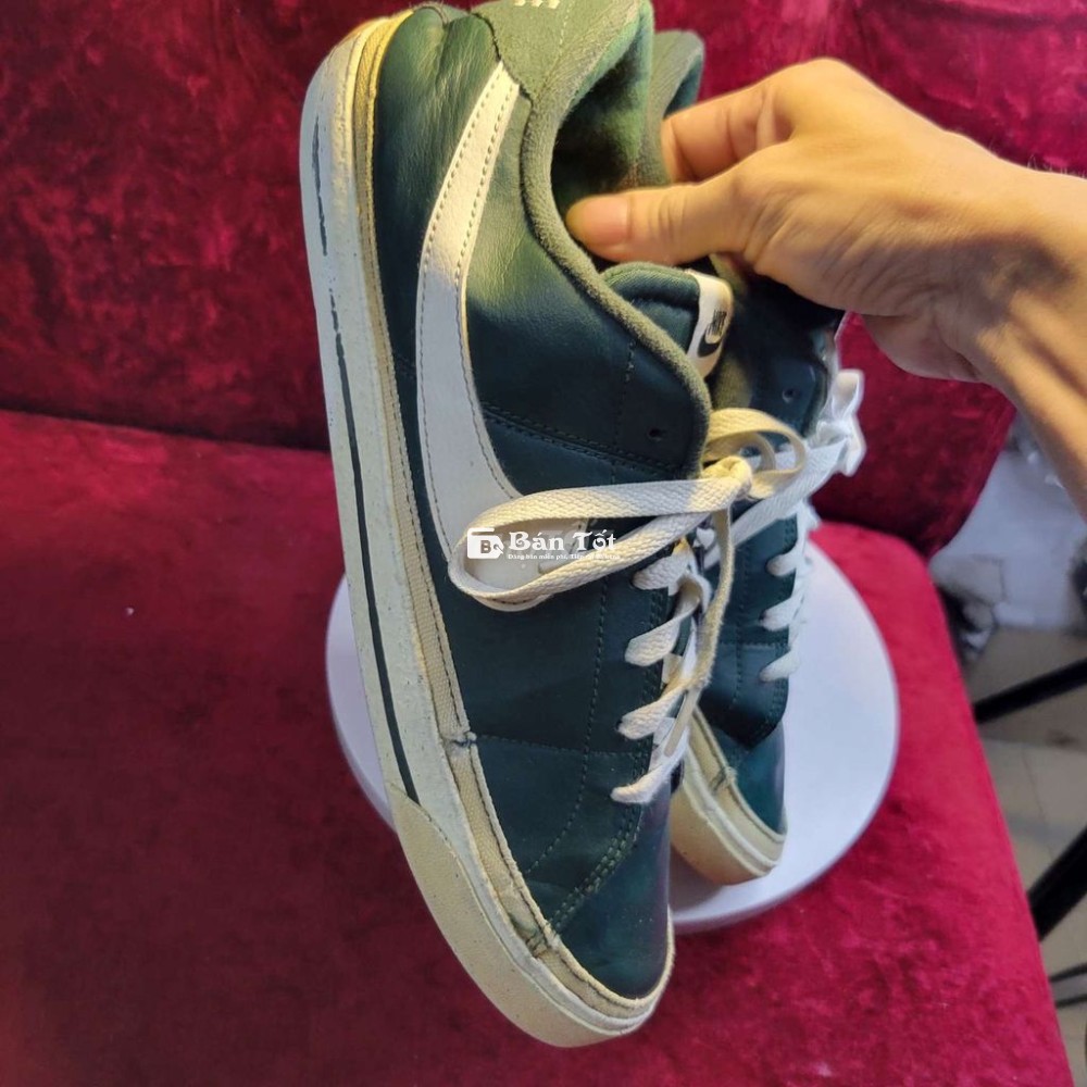 Giày Nike Xanh Size 44 - Chính Hãng, Like New!