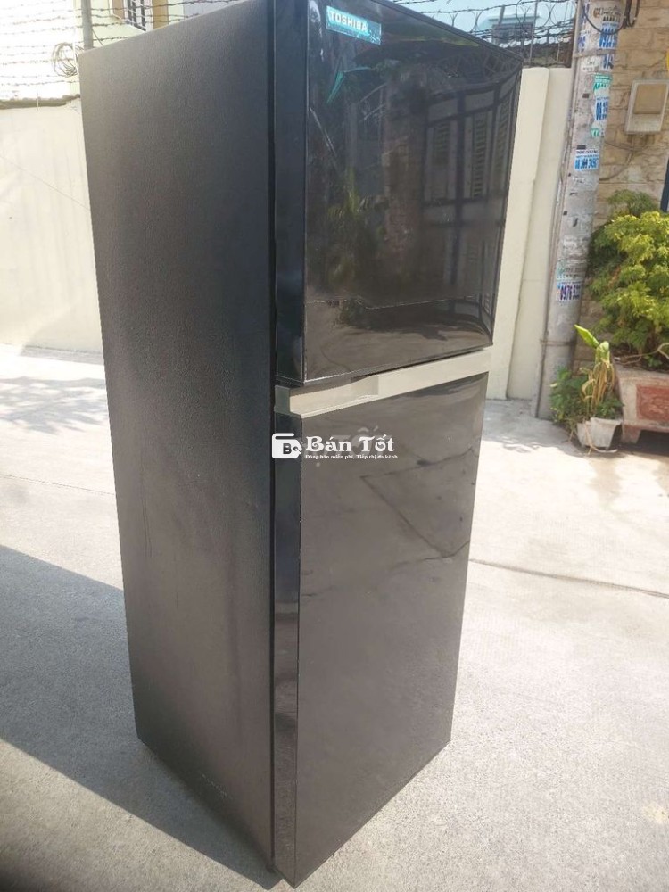 Tủ lạnh Toshiba Inverter 230 lít - Còn như mới!