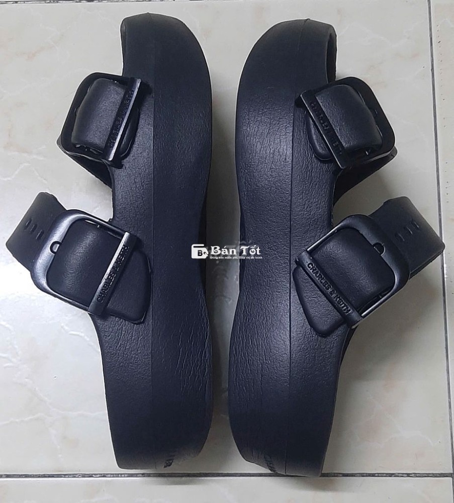 Đôi Dép Quai Đôi Đế Bánh Mỳ Cao 5cm Charles & Keith - Giá Hời!