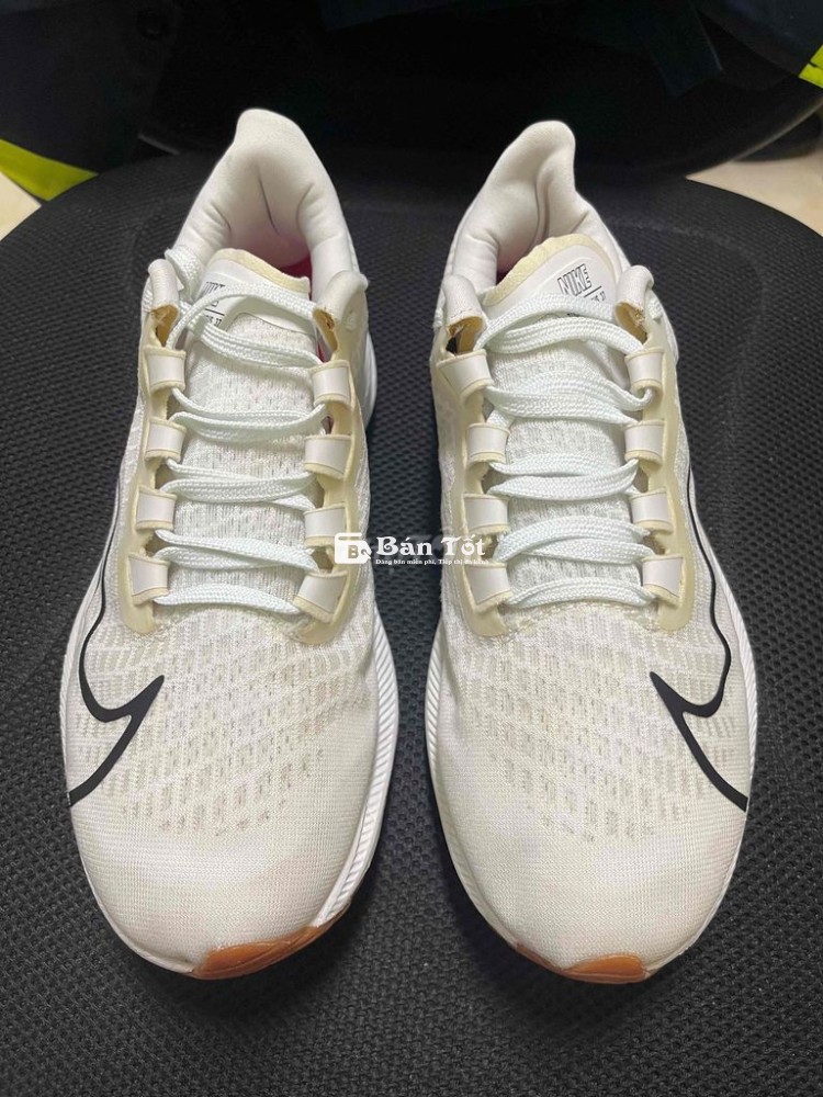 giày Nike thể thao
