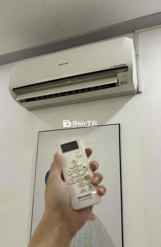 MÁY LẠNH SHARP 1.0 INVERTER HOẠT ĐỘNG TỐT