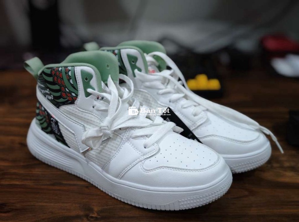 Giày Trắng Nam Mới Size 40-41  