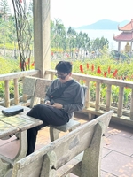 Khanh Vu
