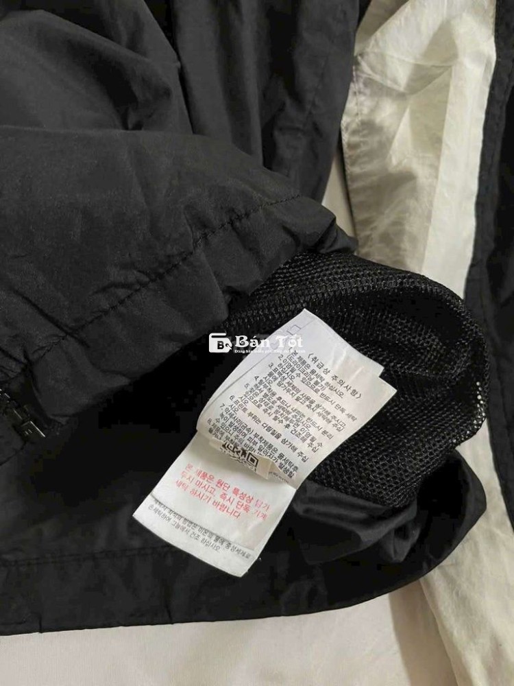 Jacket Fila size Xl n62 d70 mới 96%