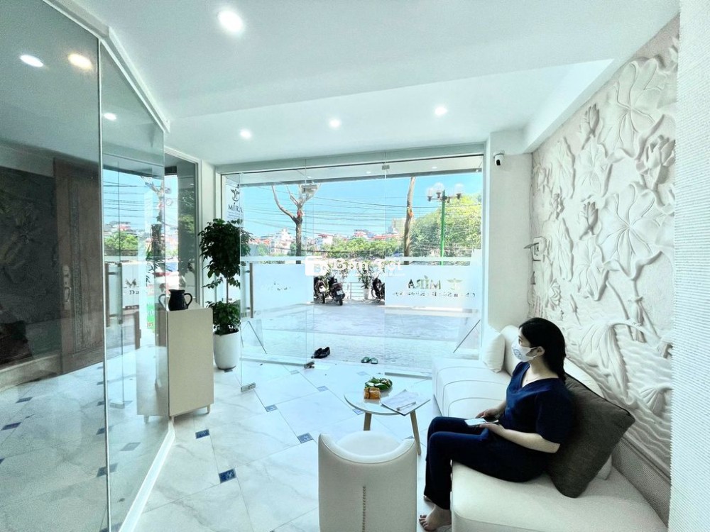 Cho thuê MBKD tầng 1 tại Lê Trọng Tấn, Thanh Xuân mặt tiền 8m DT 110m2