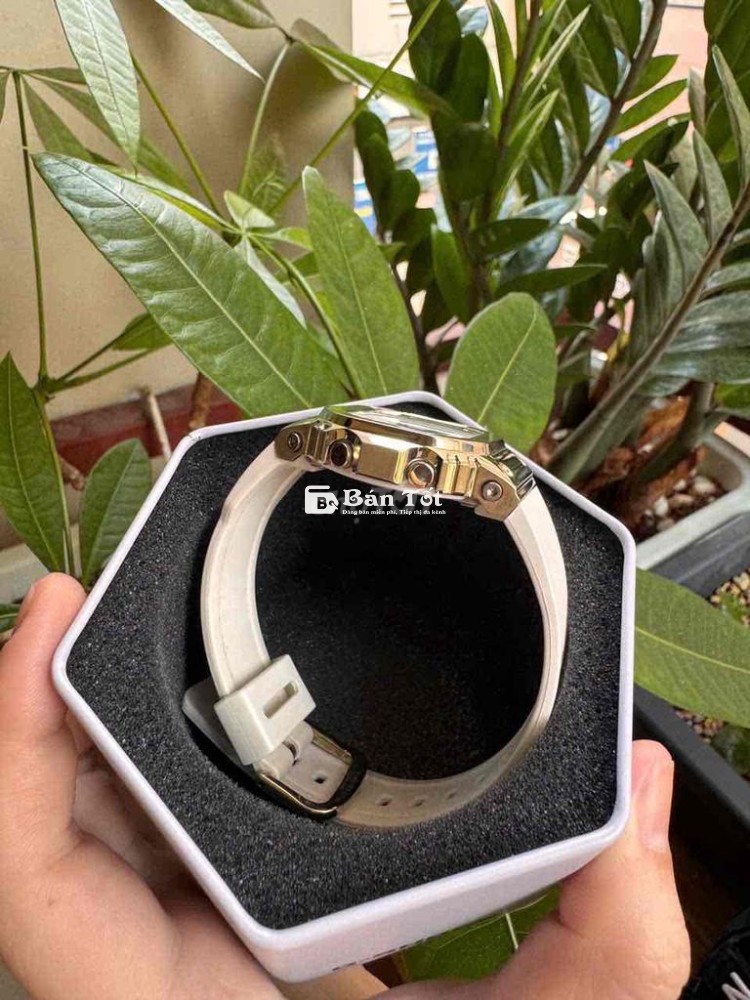 BÁN CASIO G-SHOCK TRẮNG VÀNG ĐỒNG - GIÁ HỜI!
