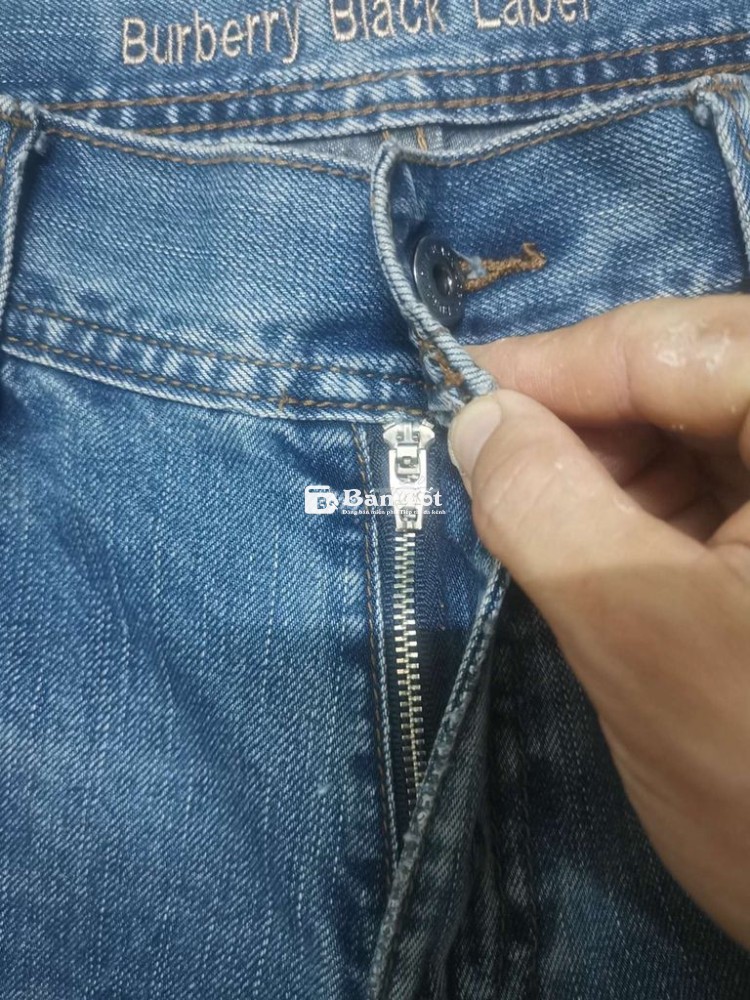 Quần jeans Burberry EnglandSlimDenimLuxury size 30