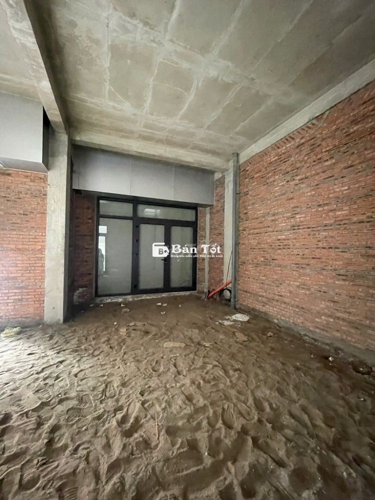 Bán Nhà Phố Vinhomes Grand Park | 96m², Nhà Thô, Giá 16.5 Tỷ Bao Hết