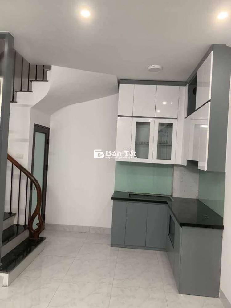 BÁN NHÀ TÔN ĐỨC THẮNG ĐỐNG ĐA HÀ NỘI,40M X5TẪNGX MT5,2M NHÀ MỚI Ở LUÔN